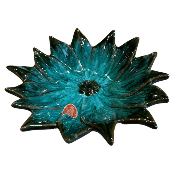 3/$15 MCM McMaster Teal Flower Trinket Tray - Picture 2 of 4